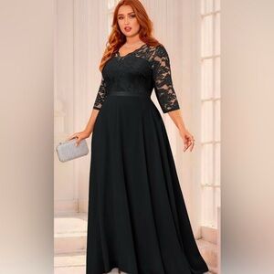 Elegant Black Lace Evening Gown